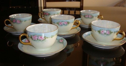 Set hand painted signed - of,